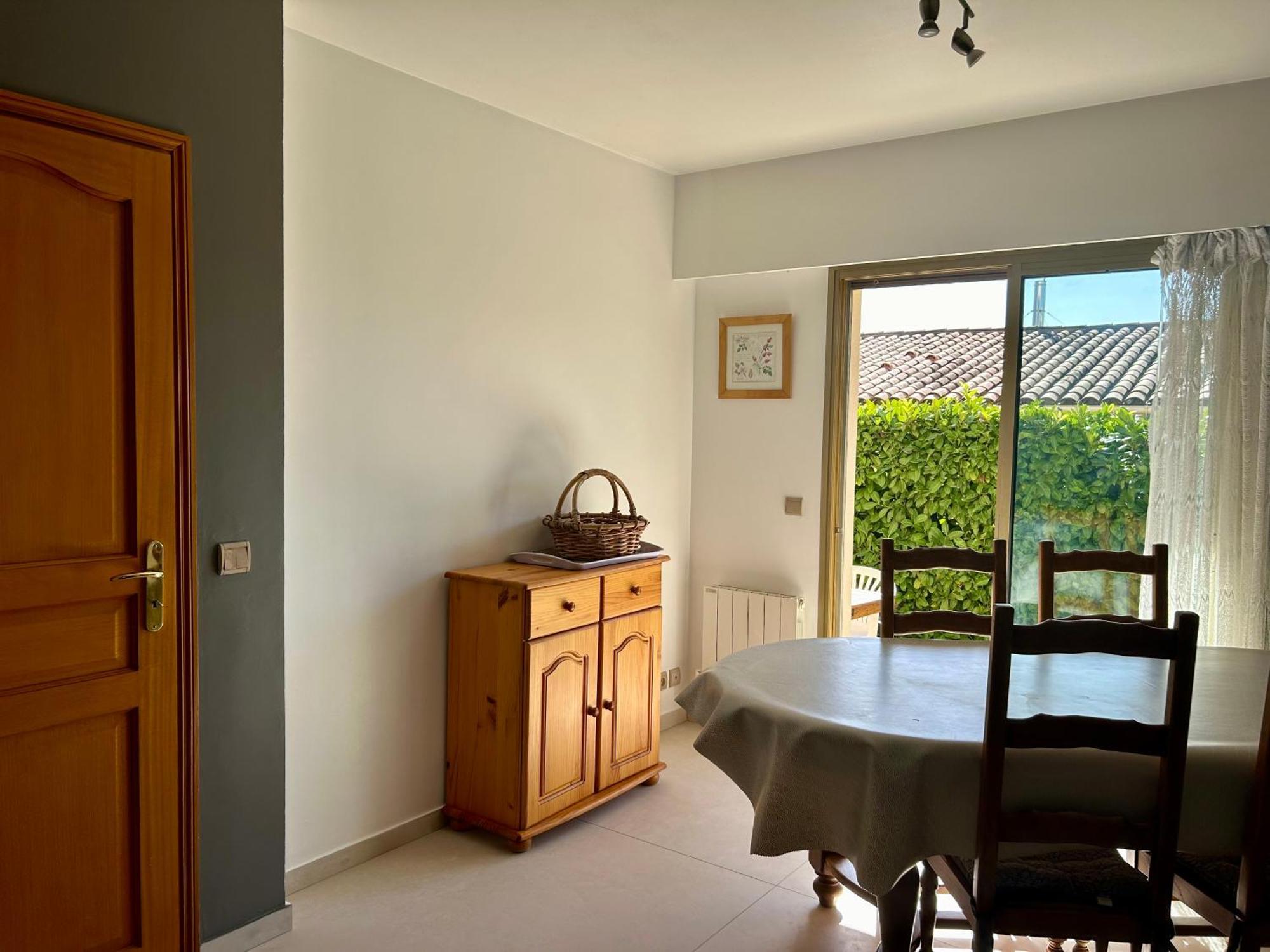 Apartment Les Ondes - Terrasse Rdc Calme Parking Proche